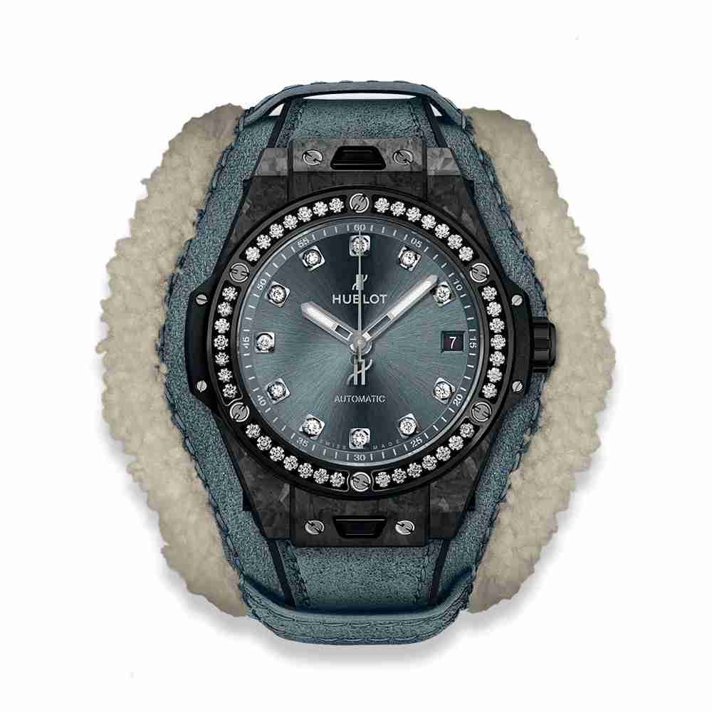 Hublot Big Bang One Click Frosted Carbon Diamonds 39mm 465.QK.7170.VR.1204.ALP18