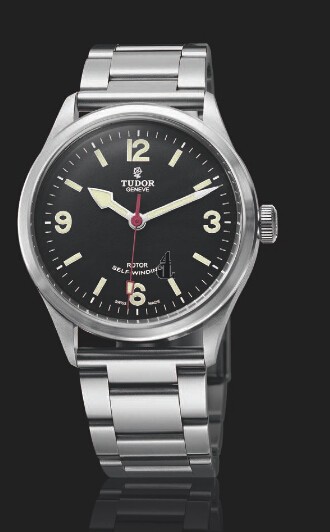 fake Tudor Heritage RangerAdvisor Steel and Titanium 79910B men Watch