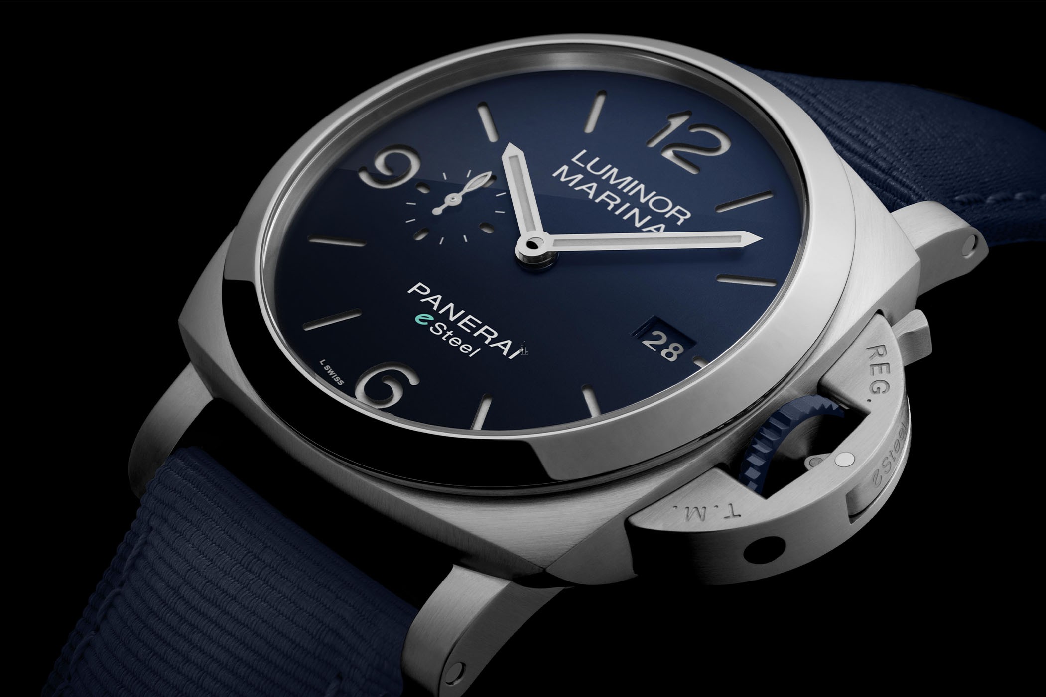 fake Panerai Luminor Marina eSteel PAM01157 replica